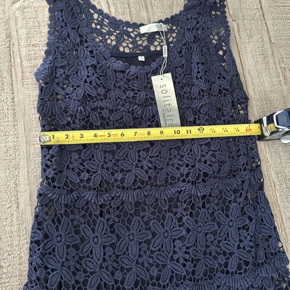 Solitaire Lace Dress - Picture 5 of 5